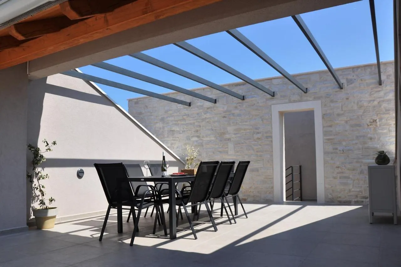 Appartement Sol Luxury Residence Near The Beach With Shared Heated Pool Božava Kroatië
