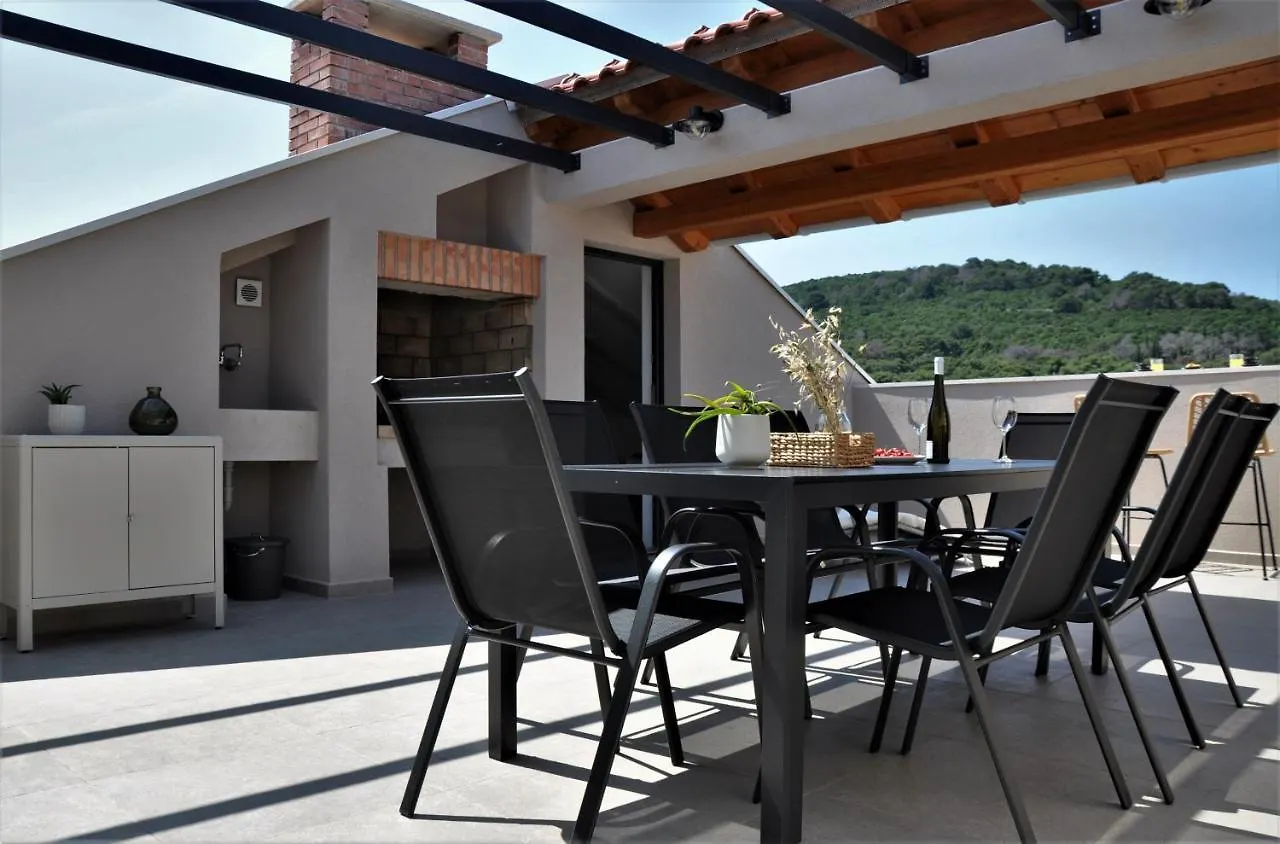 Sol Luxury Residence Near The Beach With Shared Heated Pool Božava Appartement