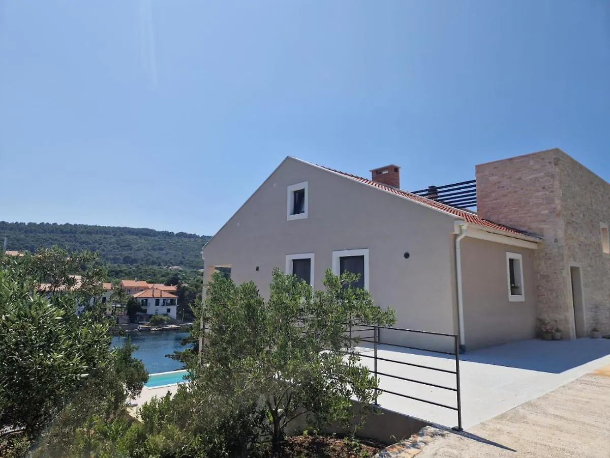 Sol Luxury Residence Near The Beach With Shared Heated Pool Božava Kroatië