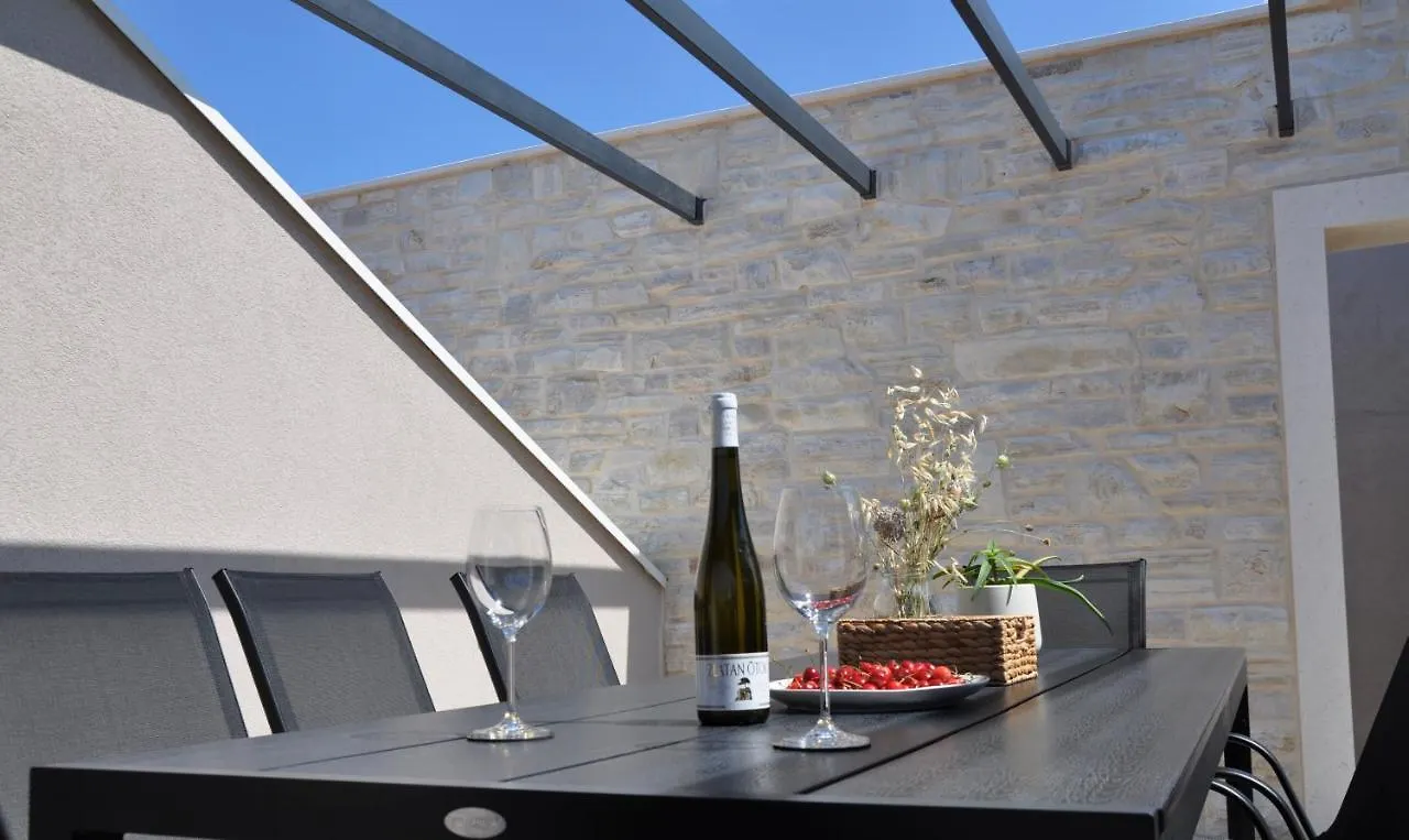 Διαμέρισμα Sol Luxury Residence Near The Beach With Shared Heated Pool Božava
